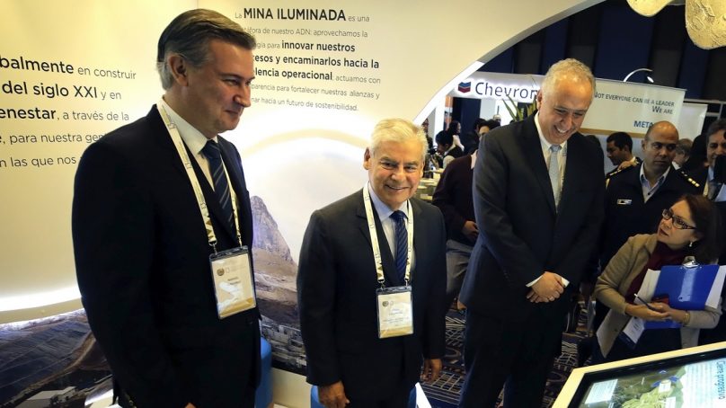 Las opciones del premier Villanueva para que las regiones no sean «canon-dependientes»