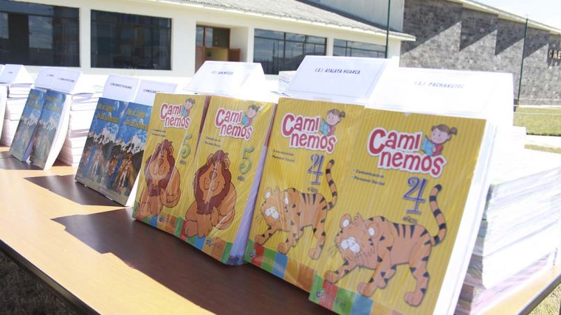 Minera Antapaccay dona 13,000 libros a colegios de Espinar, en Cusco