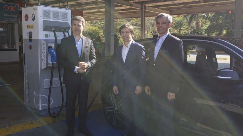 Instalan corredor de carga rápida para autos eléctricos entre Sao Paulo y Río de Janeiro