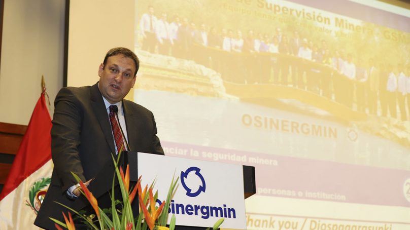 El Osinergmin ofrece 90 becas para egresados de ingeniería, economía y derecho
