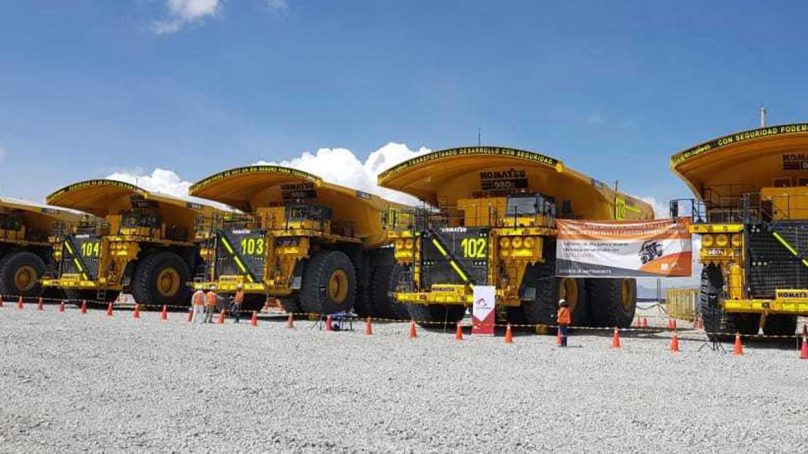Minera Las Bambas da la bienvenida a sus primeros cinco camiones eléctricos Komatsu 980E