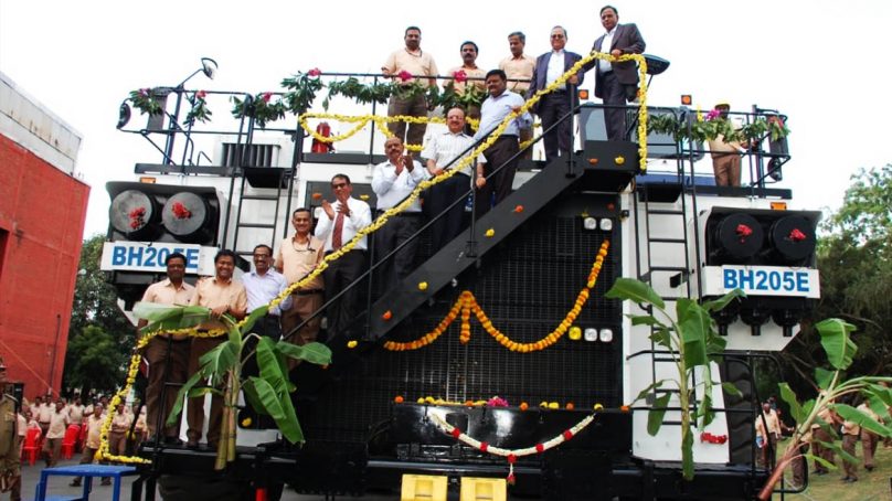 La India desafía a los gigantes constructores de camiones mineros con su propia versión de 205 toneladas