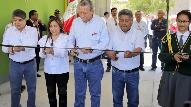 Petroperú entrega nuevo local a colegio Villarreal, en Talara