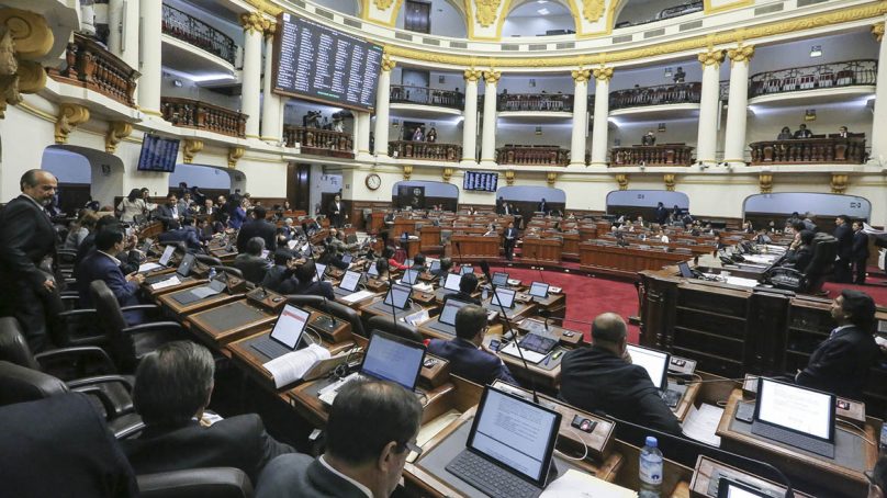 Retroceso: Proyecto para modificar Ley de Hidrocarburos regresa a comisiones