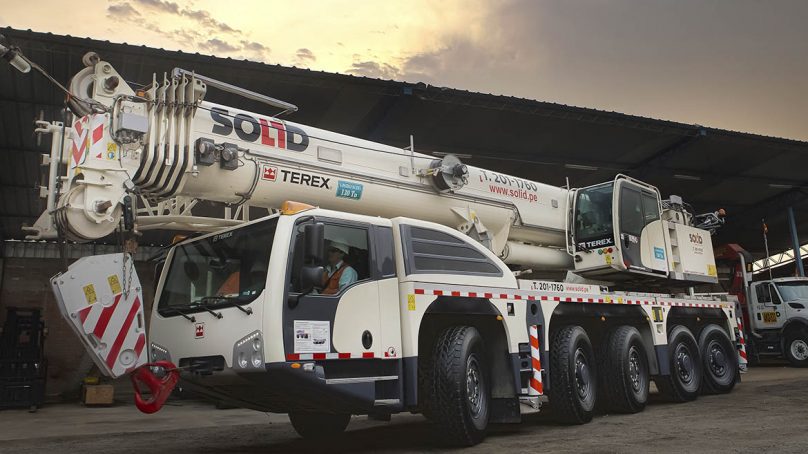 Solid anuncia la renovación de su flota y adquiere grúa Terex 5500