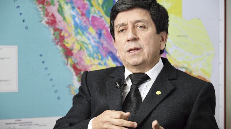 De cada mil estudios, solo se puede concretar una mina