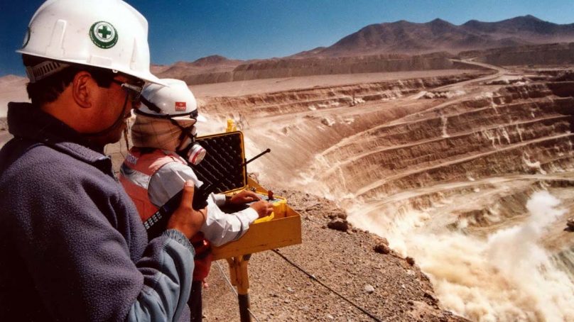 Día del ingeniero: Algunas sugerencias para cuidar la visión durante el trabajo de campo