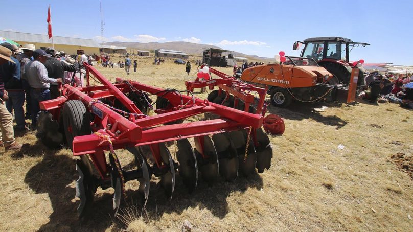 Espinar: Antapaccay financia adquisición de maquinaria agrícola para comunidades