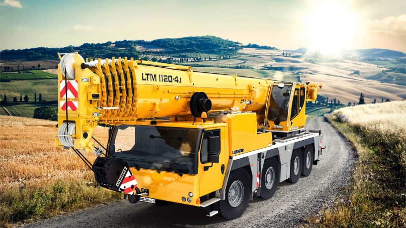 Liebherr presentó su revolucionaria grúa móvil de cuatro ejes LTM 1120-4.1