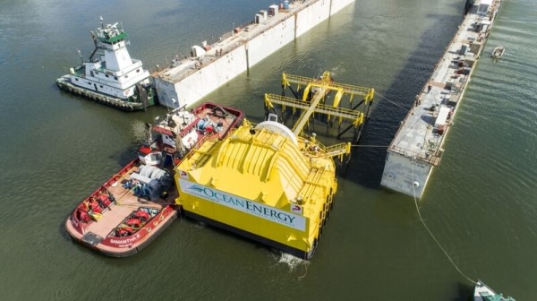OE35, el invento que aprovecha las olas del mar para generar electricidad