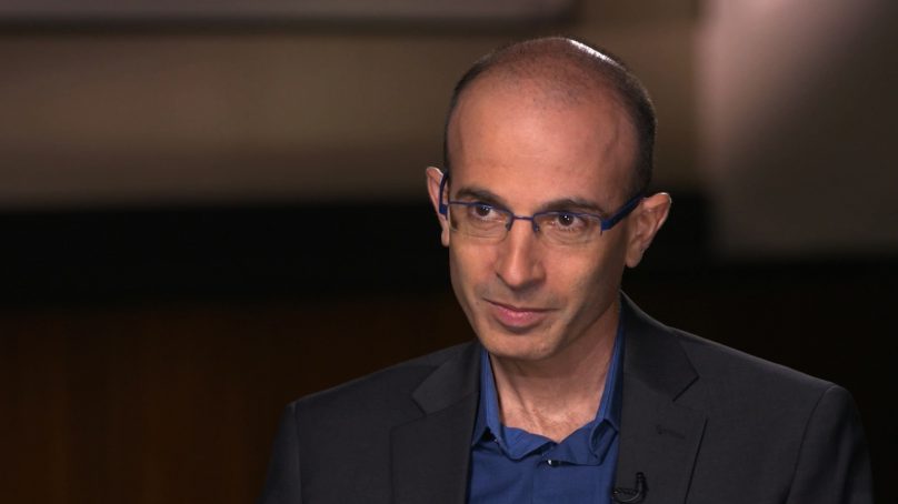 Yuval Noah Harari: «¿Recorreremos el camino de la desunión o la vía de la solidaridad global?»