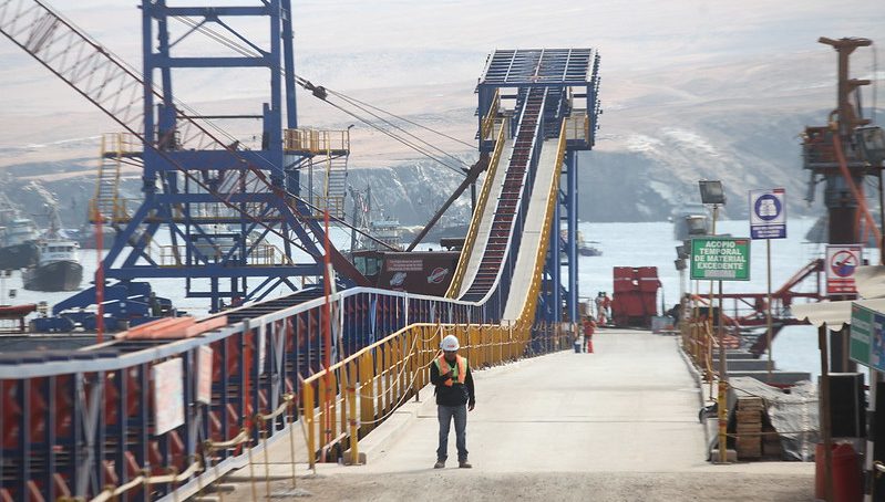 Arequipa: reanudaron trabajos de modernización de puerto Matarani