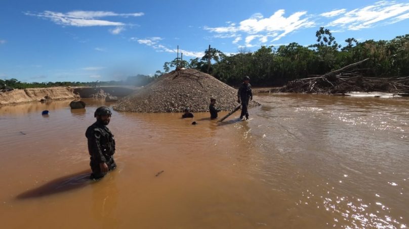 Todos pararon, menos la minería ilegal en Madre de Dios