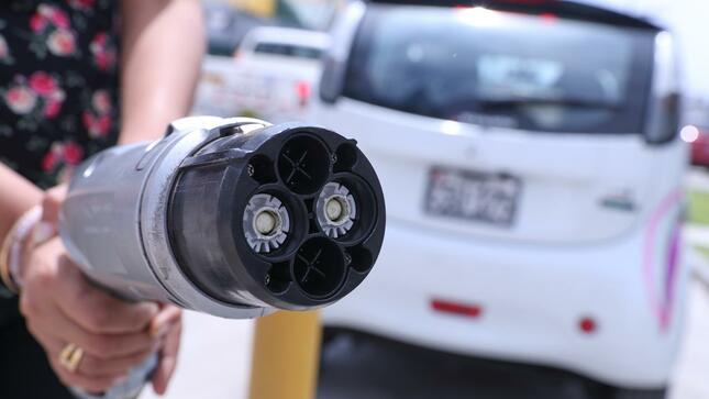 Vehículos eléctricos: Minem aprobó norma para futura infraestructura de carga