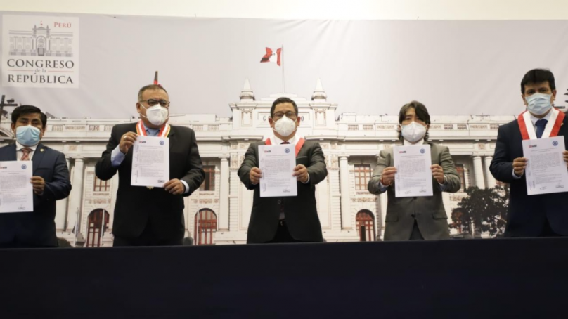 Hidrocarburos: Perupetro y Universidad Nacional de Piura firman convenio para investigación