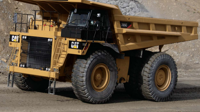 Gold Fields probará el GNL en camiones mineros Cat 785 en 2021