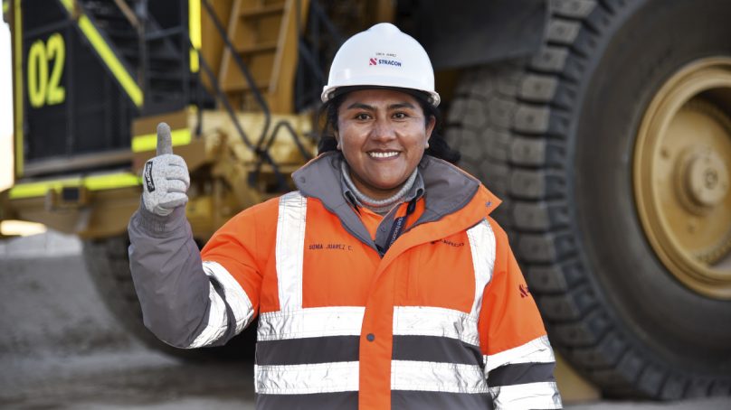 «Me parecía un sueño muy lejano»: Sonia Juárez, conductora de camión en Anglo American Quellaveco