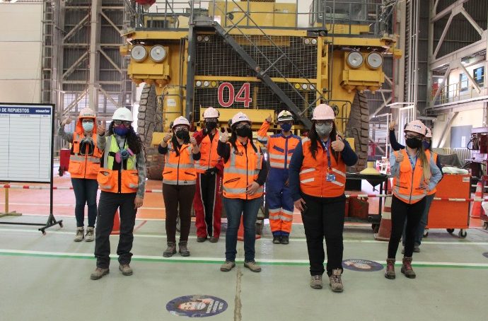 Codelco incorpora sus primeras mantenedoras de camiones autónomos en mina Gaby
