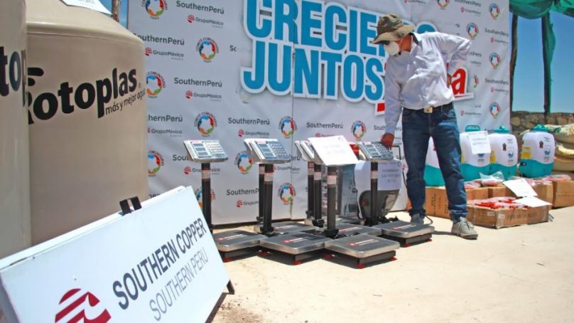 Moquegua: Southern entrega capital semilla a fruticultores de Torata Alta para que mejoren rendimiento de cultivos