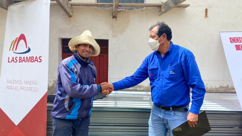 Asociación Chaychapampa recibe 2,250 calaminas donadas por Las Bambas