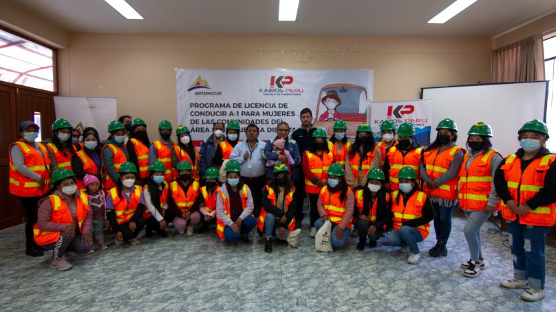 Antapaccay inicia programa para que 40 mujeres de Espinar obtengan su licencia de conducir A-I