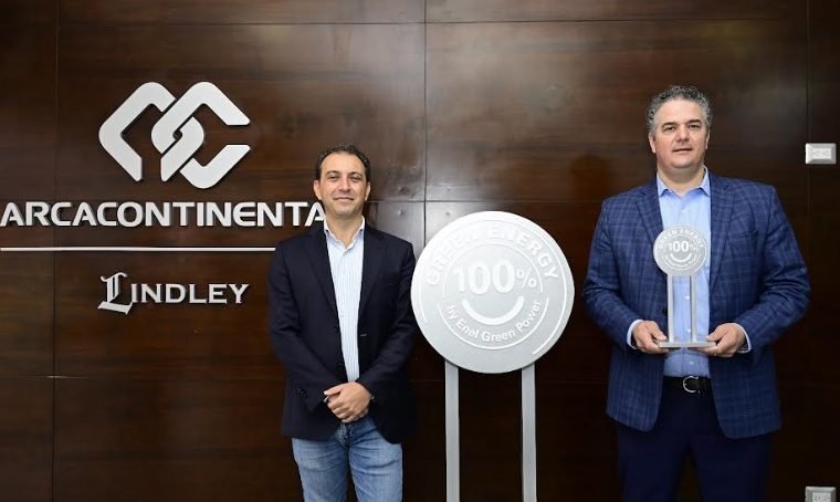 Arca Continental Lindley recibe el primer certificado internacional de Enel Perú por uso de energía 100% renovable