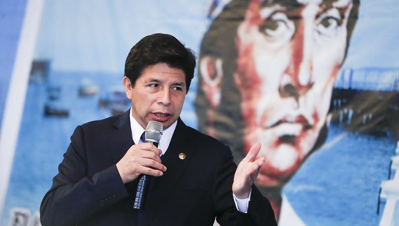 The Economist: «Perú tiene un presidente incompetente y un Congreso desacreditado»