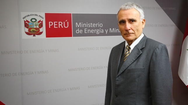 Minem designa a Jaime César Chávez Riva Gálvez como nuevo viceministro de Minas