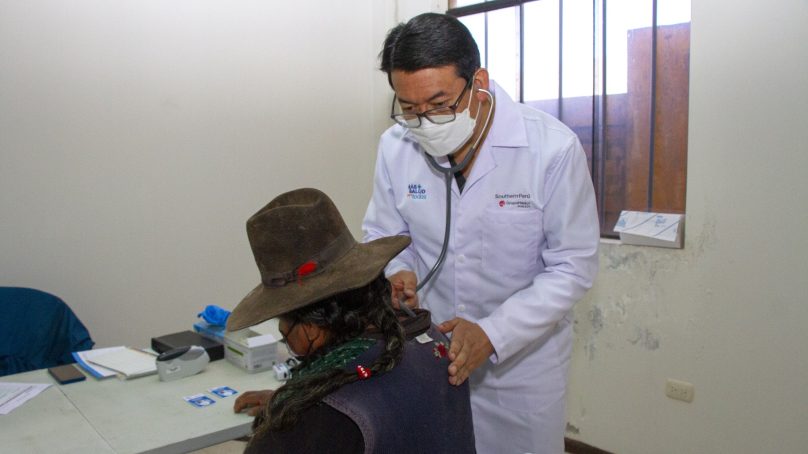 Médicos de la mina Cuajone realizan jornada de salud gratuita para el anexo torateño de Arondaya y la comunidad campesina de Asana