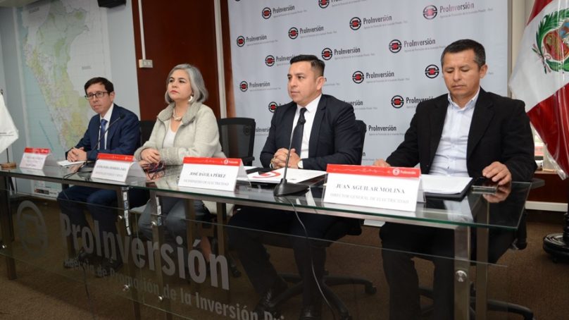 Tumbes: Minem suscribe contrato por proyectos de electrificación de US$17.9 millones con Acciona Concesiones