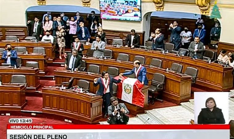 Congreso acuerda vacar a Pedro Castillo tras golpe de Estado