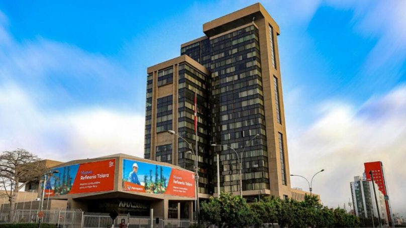 Petroperú reduce precios de sus combustibles